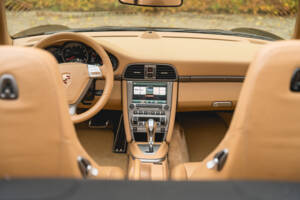 Bild 7/96 von Porsche 911 Carrera 4 (2006)