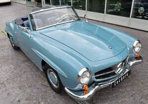 Afbeelding 2/12 van Mercedes-Benz 190 SL (1959)