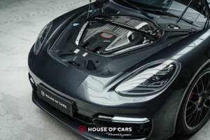 Image 12/24 of Porsche Panamera Turbo (2018)