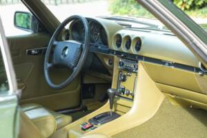 Image 26/50 de Mercedes-Benz 280 SLC (1976)