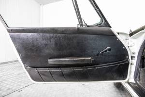 Image 35/50 of Porsche 912 (1967)