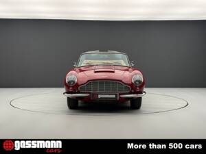Image 2/15 of Aston Martin DB 5 (1965)