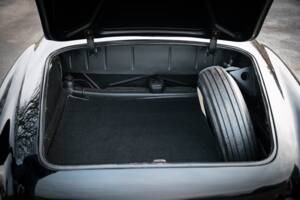 Image 16/22 of Mercedes-Benz 190 SL (1963)