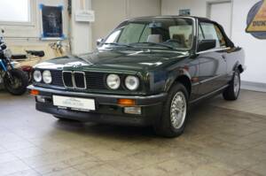 Afbeelding 7/25 van BMW 320i (1988)