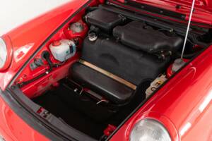 Immagine 31/34 di Porsche 911 Carrera RS (1992)