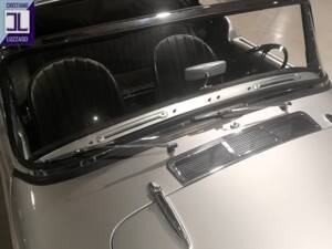 Bild 20/37 von Daimler SP 250 (1960)