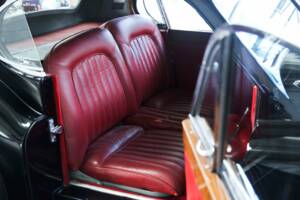 Image 21/47 de Jaguar XK 120 FHC (1954)