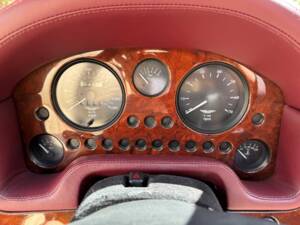 Afbeelding 47/54 van Aston Martin Virage Volante (1996)