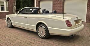 Image 6/50 of Bentley Azure (2009)
