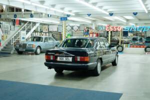Bild 50/50 von Mercedes-Benz 500 SEL (1990)