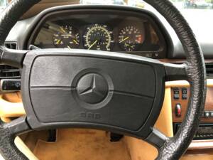 Image 9/16 of Mercedes-Benz 420 SEL (1987)