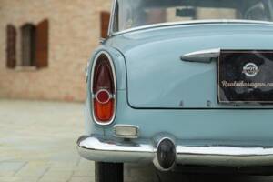 Image 14/50 of SIMCA Aronde P 60 Monthléry Spéciale (1960)