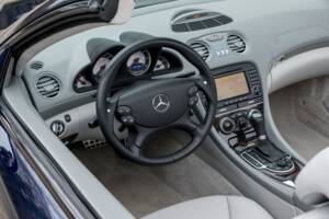 Image 21/42 of Mercedes-Benz SL 65 AMG (2006)