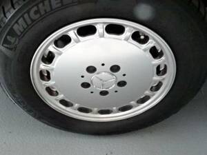 Bild 15/20 von Mercedes-Benz 300 SE (1990)