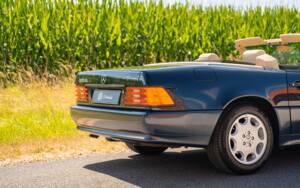 Image 6/44 de Mercedes-Benz 500 SL (1990)