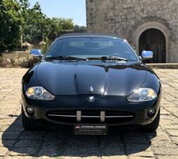 Imagen 7/34 de Jaguar XK8 4.0 (1999)