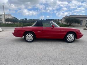 Immagine 4/17 di Alfa Romeo 2.0 Spider (1992)
