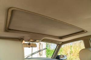 Image 46/50 de Daimler XJ 6 4.0 (1991)