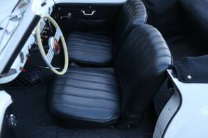 Imagen 3/50 de SIMCA 8 Sport (1950)