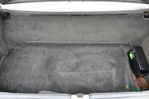 Image 14/50 of Mercedes-Benz 300 SL (1986)