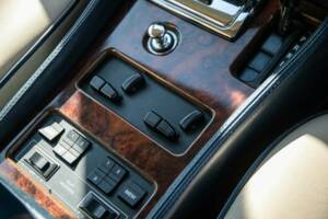 Image 22/50 of Bentley Azure Mulliner (1996)