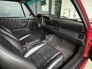 Image 19/37 de Porsche 911 Carrera 2 (1992)
