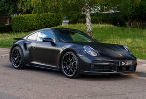Image 2/33 of Porsche 911 Turbo S (2023)