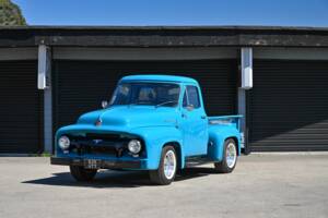 Image 15/50 de Ford F-100 (1954)