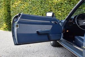 Image 34/47 of Mercedes-Benz 560 SL (1987)