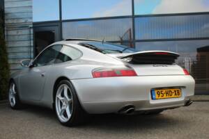 Image 7/8 of Porsche 911 Carrera (1998)