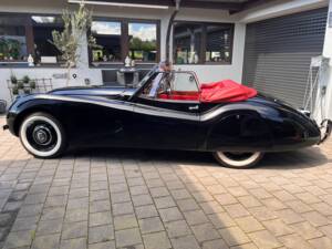 Image 8/37 de Jaguar XK 120 DHC (1954)