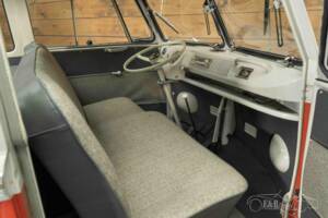Immagine 12/19 di Volkswagen T1 panel van (1965)