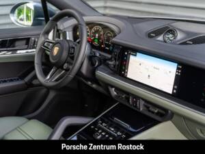Imagen 25/38 de Porsche Cayenne Coupé E-Hybrid (2026)