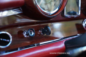 Imagen 27/27 de Mercedes-Benz 220 SE b (1964)