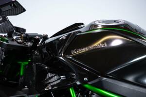 Image 21/50 of Kawasaki DUMMY (2018)