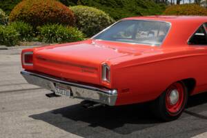 Bild 3/4 von Plymouth Road Runner 426 Hemi (1969)