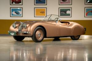 Image 1/50 of Jaguar XK 120 OTS (1952)
