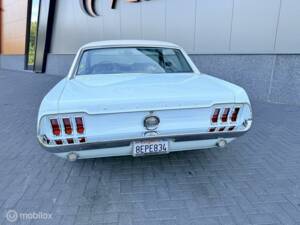 Image 3/36 of Ford Mustang Custom (1967)