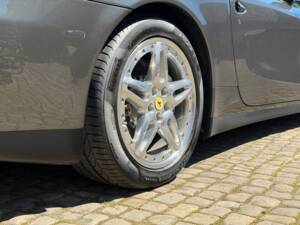 Afbeelding 6/74 van Ferrari 612 Scaglietti (2006)