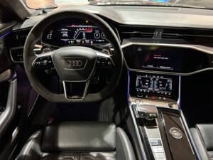 Bild 15/19 von Audi RS6 Avant (2022)