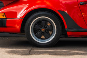 Afbeelding 15/53 van Porsche 911 Turbo 3.3 (1989)