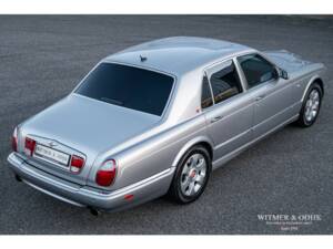 Immagine 2/26 di Bentley Arnage Red Label (2001)