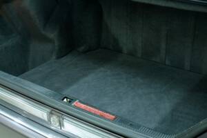 Bild 15/50 von Mercedes-Benz 400 SE (1991)