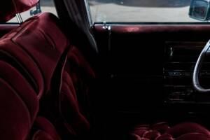 Image 54/58 of Cadillac Brougham Elegance (1988)