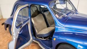 Bild 9/23 von Renault 4 CV (1960)