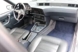 Image 17/28 of BMW 635 CSi (1989)
