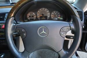 Image 39/50 of Mercedes-Benz CLK 230 Kompressor (2002)