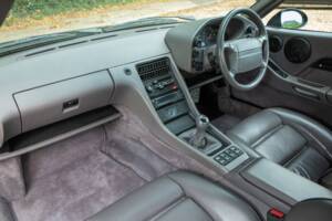Image 29/43 of Porsche 928 GTS (1994)