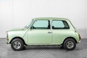 Image 8/50 of Austin Mini 1000 (1983)