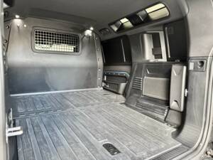 Image 23/25 of Land Rover Defender 110 D300 AWD (2022)